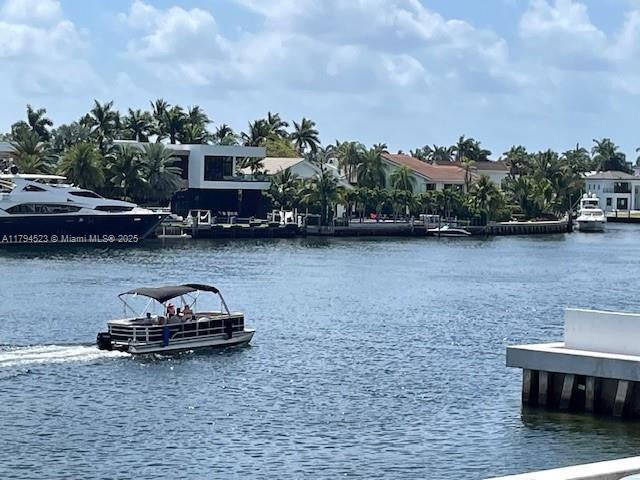 20515 E Country Club Dr 246, Aventura