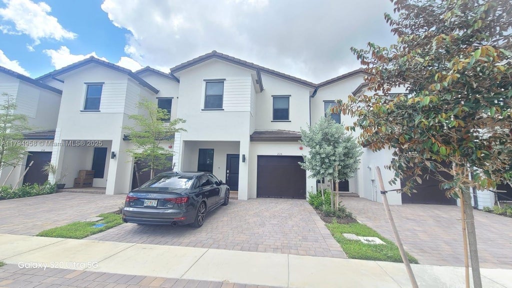 226 Sw 159th Ct 226, Pembroke Pines