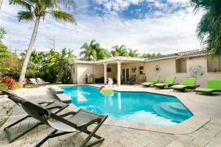 Photo of Listing #A11793436