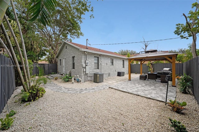 1 of 14 - 2314 Liberty St, Hollywood, FL