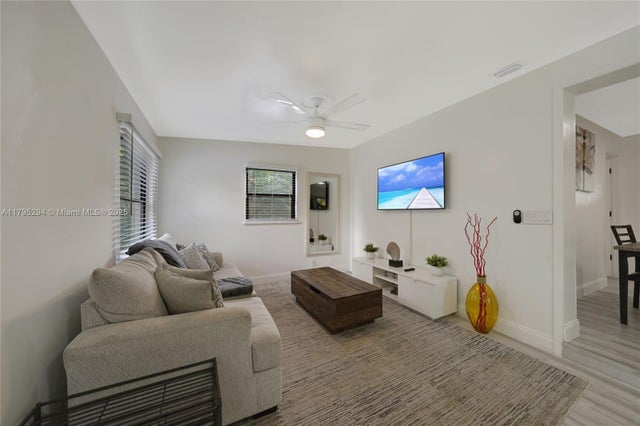 2 of 14 - 2314 Liberty St, Hollywood, FL