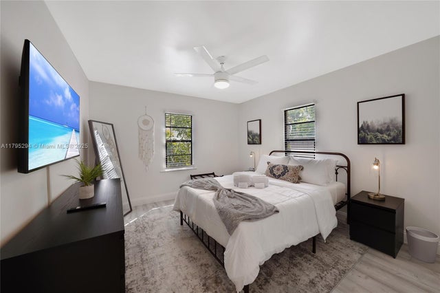 5 of 14 - 2314 Liberty St, Hollywood, FL