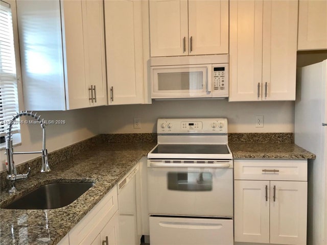 3 of 16 - 9273 Sw 8th St 410, Boca Raton, FL