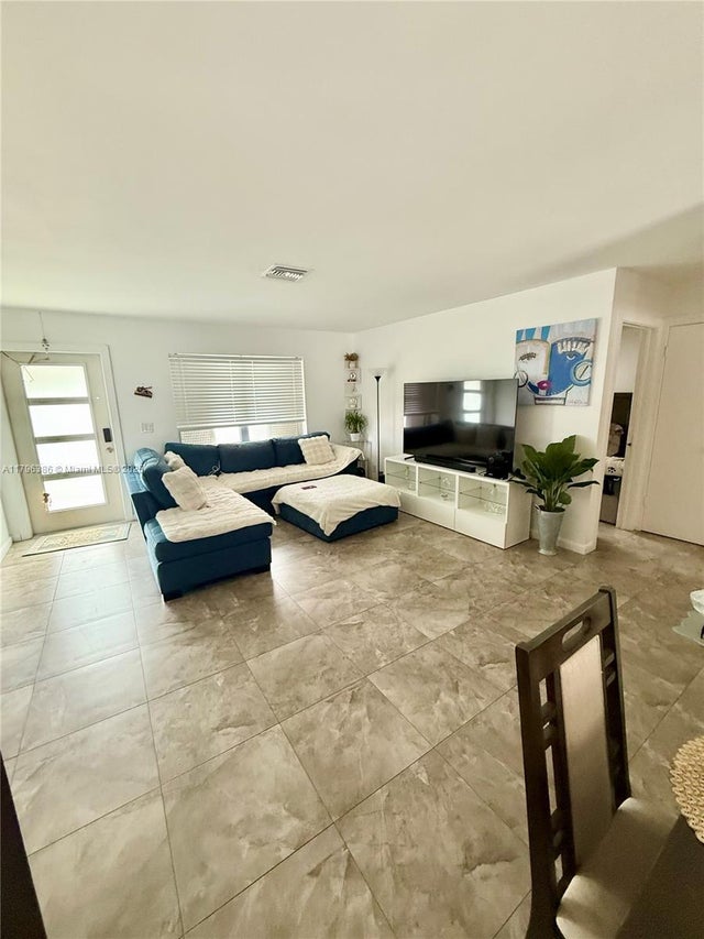 2 of 13 - 2213 Cleveland St 2213, Hollywood, FL
