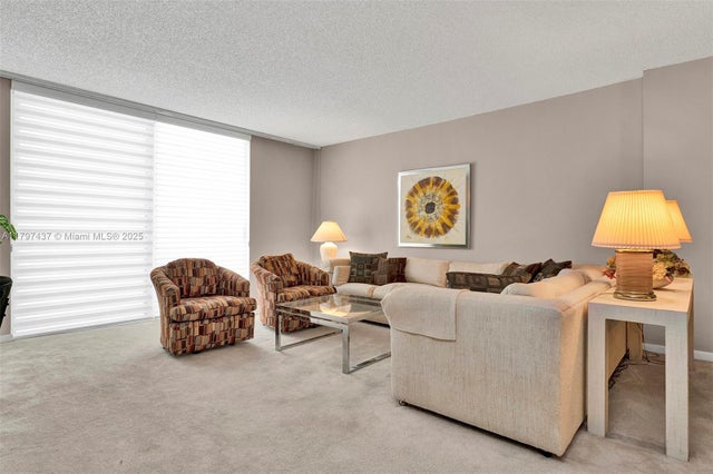 5 of 17 - 1865 S Ocean Dr 4c, Hallandale Beach, FL