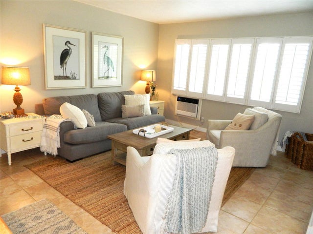 3 of 24 - 624 Orton Ave 19, Fort Lauderdale, FL