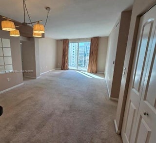 Photo of Listing #A11797543