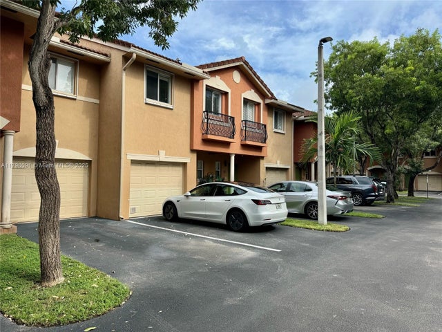 1 of 13 - 57 Se 3rd Ave, Hallandale Beach, FL