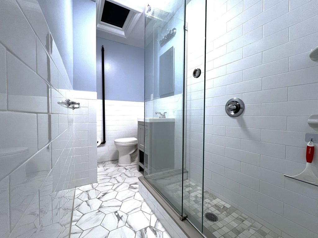 9 of 14 - 374 Burns St. 3fl, New York City, NY