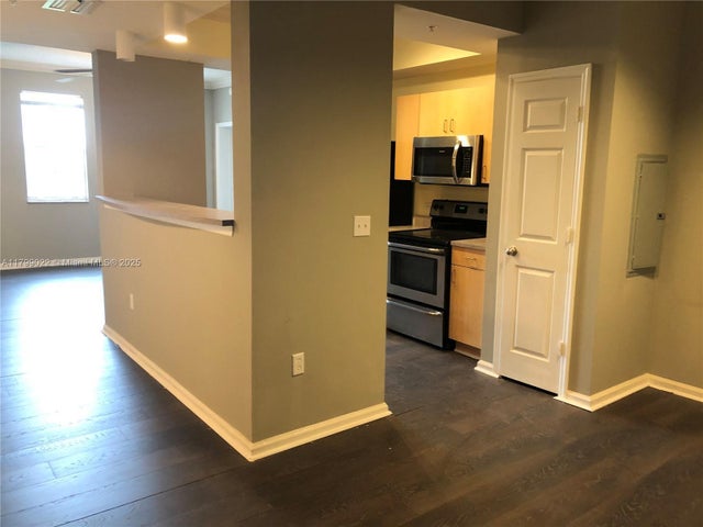1 of 20 - 533 Ne 3rd Ave 418, Fort Lauderdale, FL
