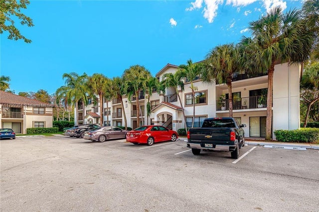 2 of 22 - 640 S Park Rd 27-4, Hollywood, FL