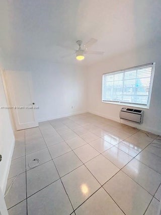 Photo of Listing #A11800031