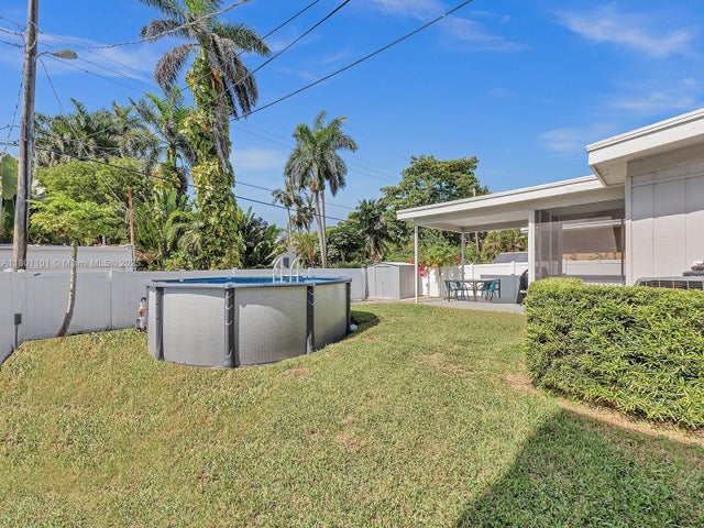2 of 41 - 1020 Hollywood Blvd, Hollywood, FL