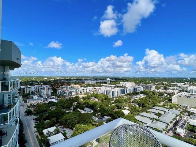 5 of 25 - 315 Ne 3rd Ave 2107, Fort Lauderdale, FL