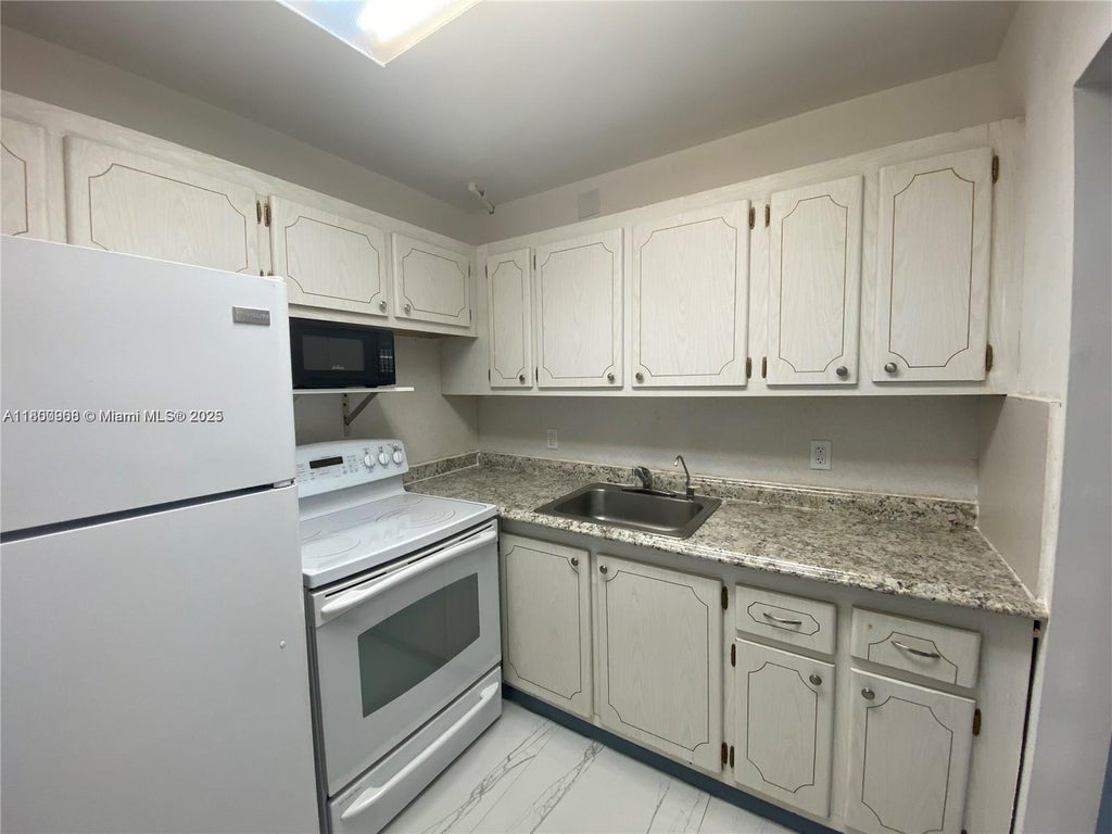 111 Tilford F 111, Deerfield Beach