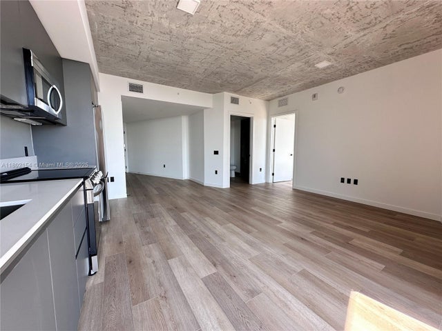 5 of 28 - 307 Sw 5th St 2407, Fort Lauderdale, FL