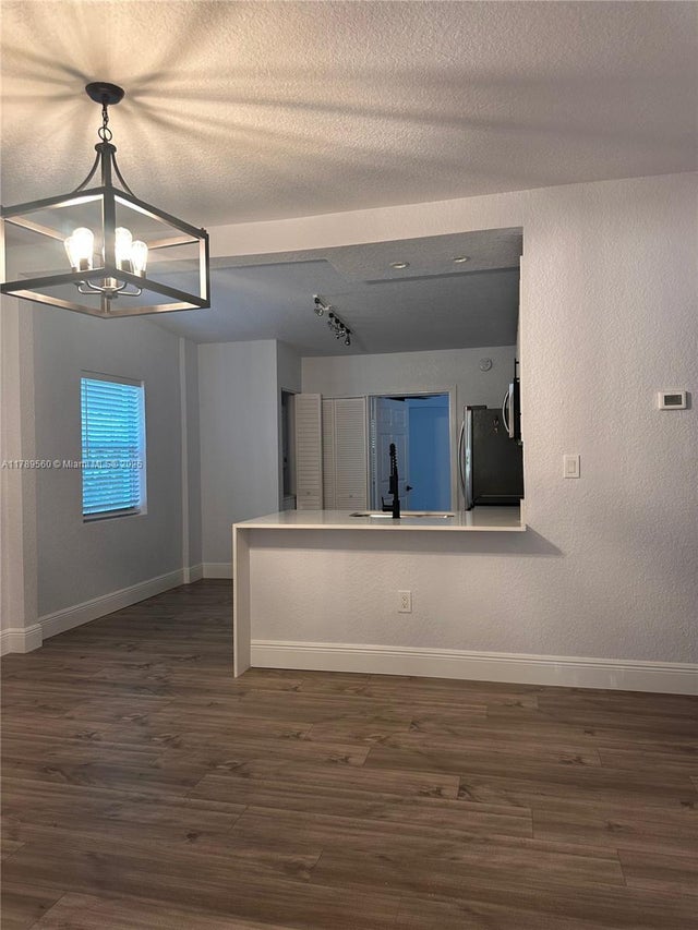 5 of 18 - 1733 Sw 13th St, Fort Lauderdale, FL