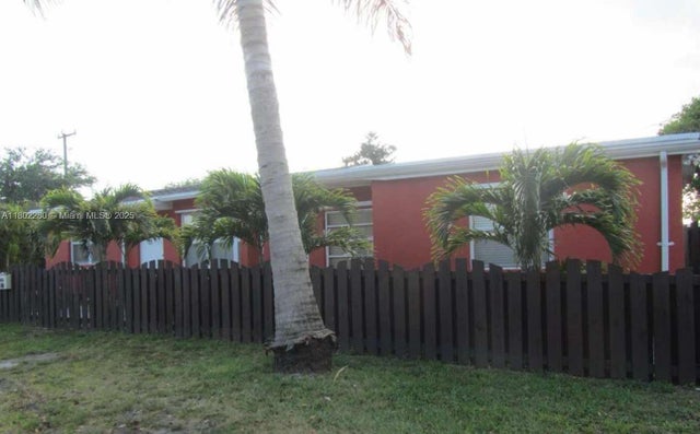 2 of 17 - 3101 Johnson St 1, Hollywood, FL