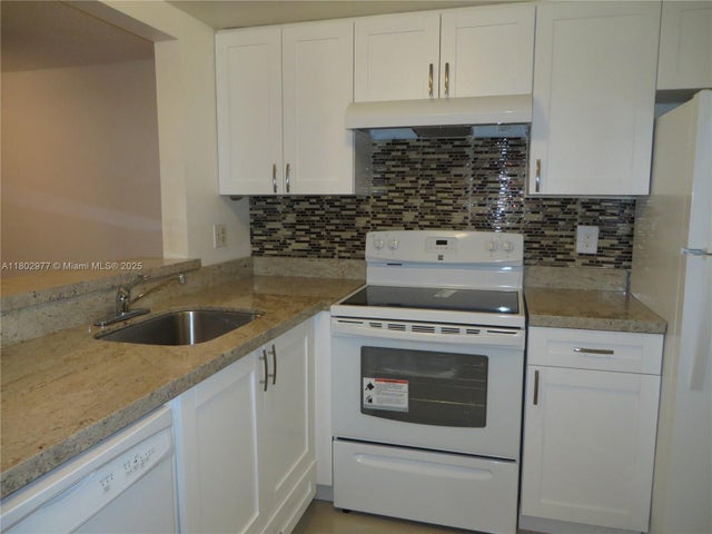 4 of 17 - 3836 Nw 90th Ave 3836, Sunrise, FL