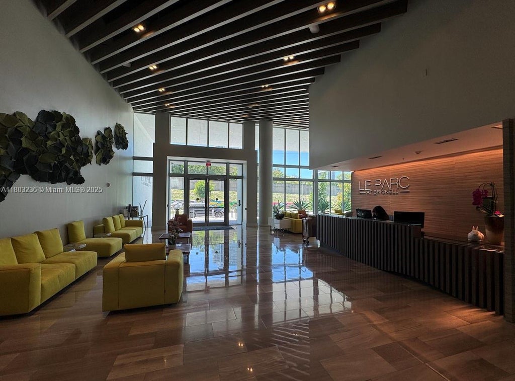 1600 Sw 1st Ave 512, Miami