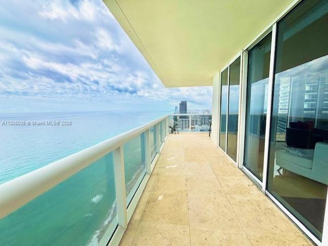 1830 S Ocean Dr 3702, Hallandale Beach