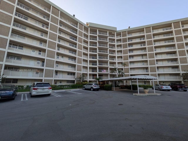 2 of 8 - 3090 N Course Dr 708, Pompano Beach, FL