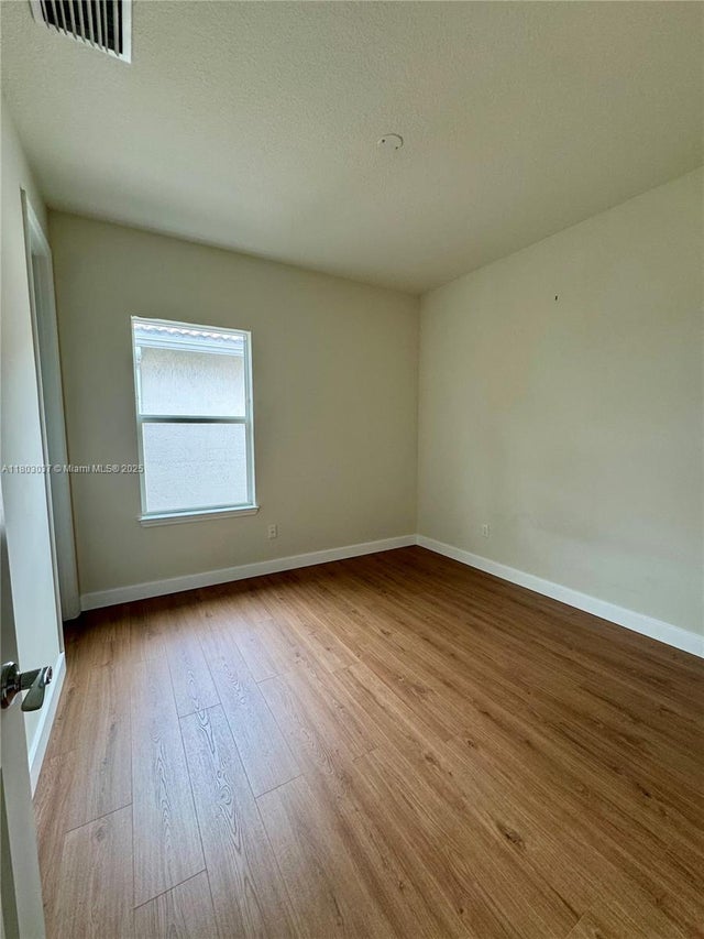 5 of 29 - 4729 Greenway Dr, Hollywood, FL