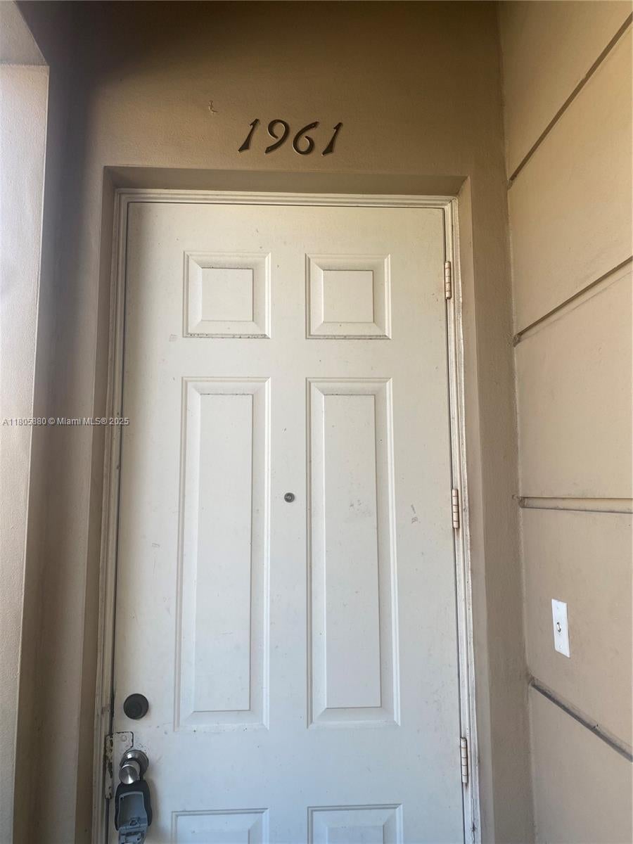 1961 Freeport Ln, Riviera Beach