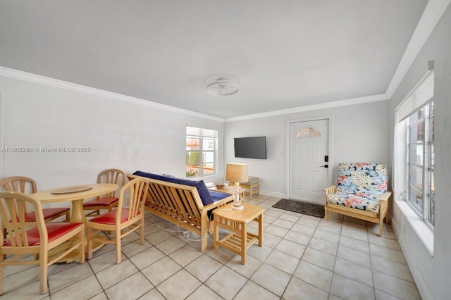 5 of 14 - 2724 Ne 14th St 1, Fort Lauderdale, FL