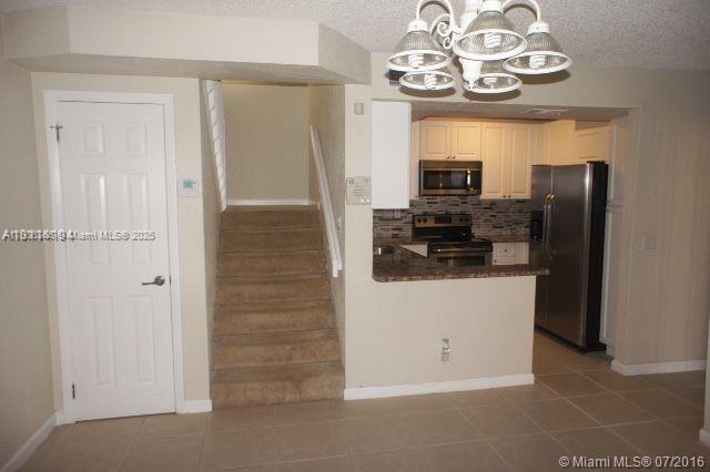 4 of 7 - 8254 Severn Dr B, Boca Raton, FL