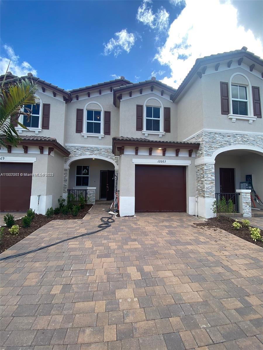 12865 Nw 24th Ave 12865, Miami