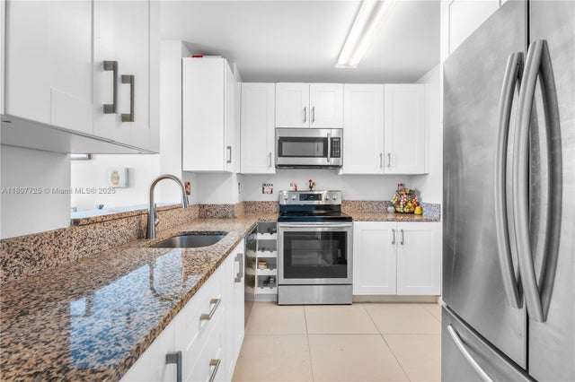 3 of 23 - 520 Se 5th Ave 2713, Fort Lauderdale, FL