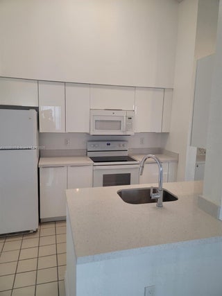 Photo of Listing #A11808176