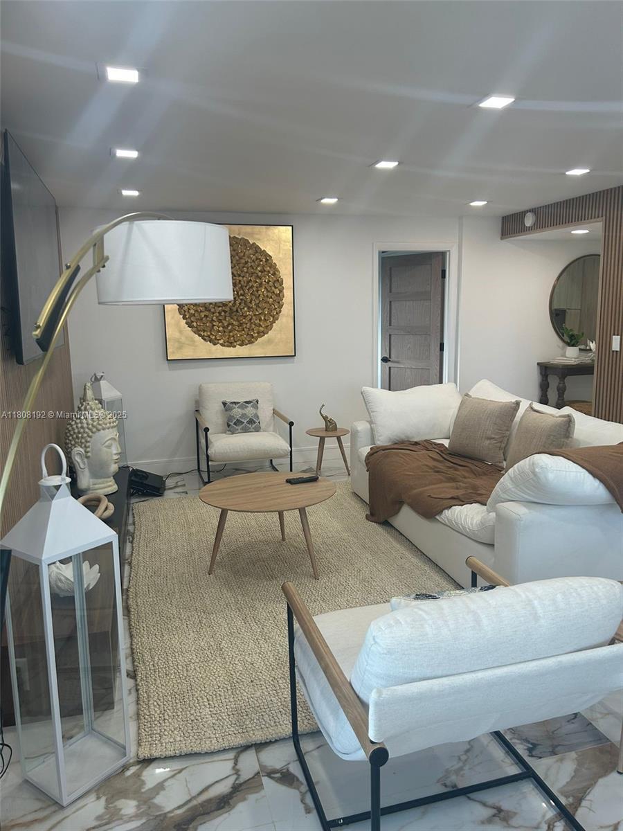 5480 N Ocean Dr B1b, Singer Island