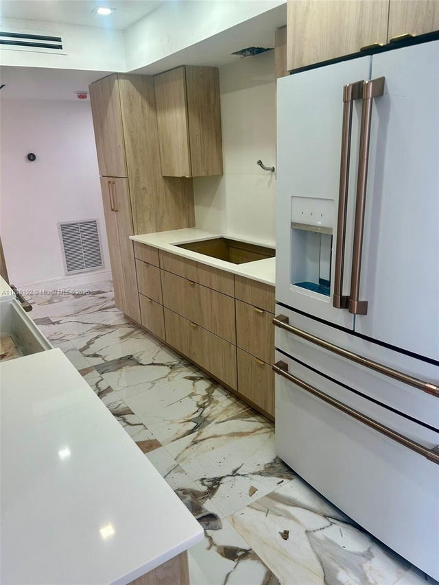 5 of 25 - 5480 N Ocean Dr B1b, Singer Island, FL