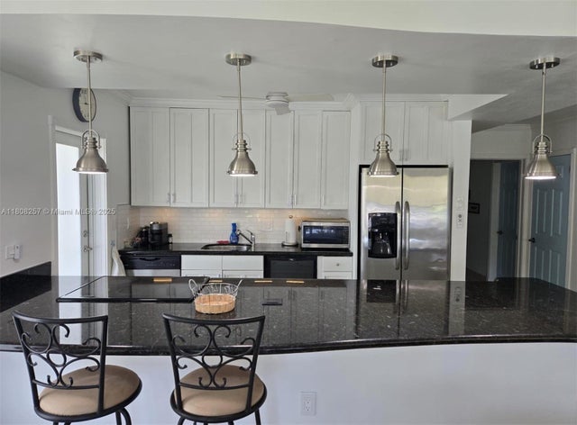 5 of 19 - 180 Isle Of Venice Dr 100, Fort Lauderdale, FL