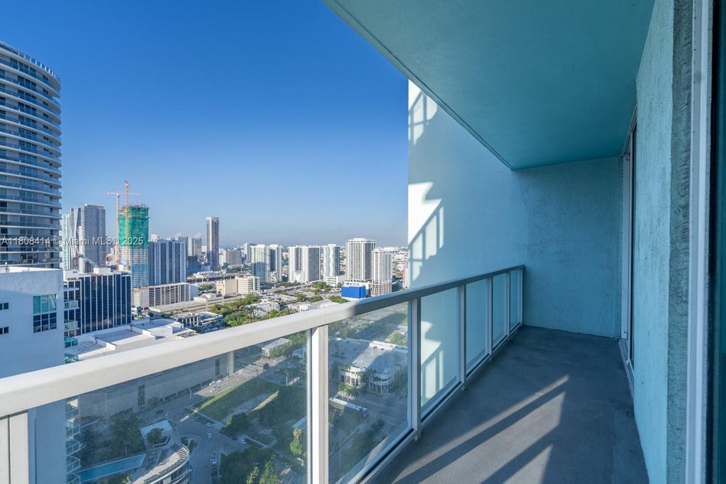 1900 N Bayshore Dr 3809, Miami