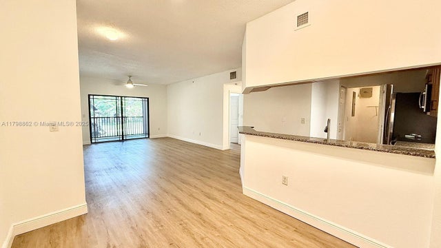 5 of 19 - 2728 Anzio Ct 204, Palm Beach Gardens, FL