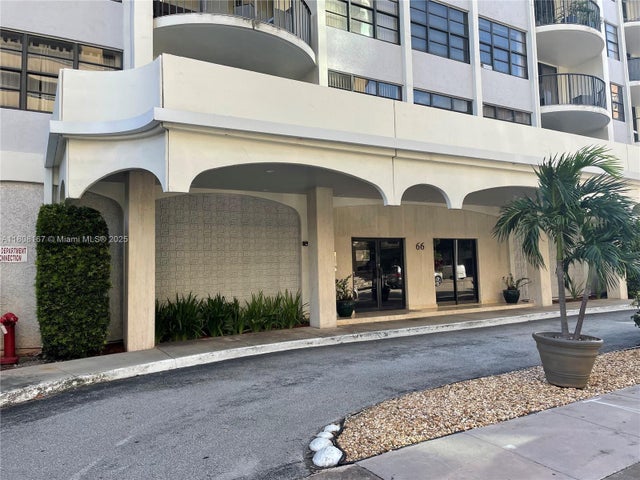 2 of 22 - 66 Valencia Ave Ph1c, Coral Gables, FL