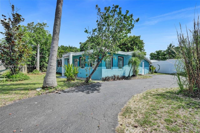 3 of 40 - 1124 Nw 16th St, Fort Lauderdale, FL