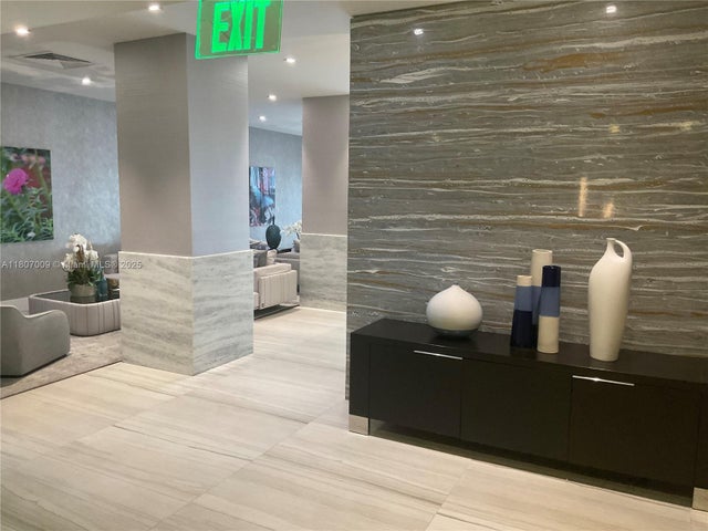 5 of 18 - 2301 S Ocean Dr 2207, Hollywood, FL