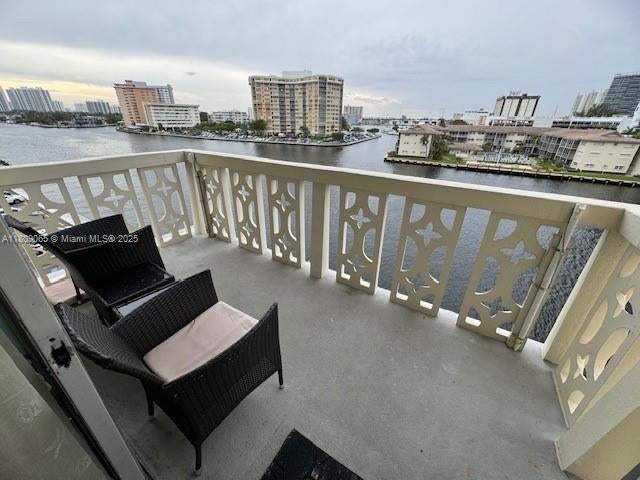 4 of 25 - 1817 S Ocean Dr 521, Hallandale Beach, FL