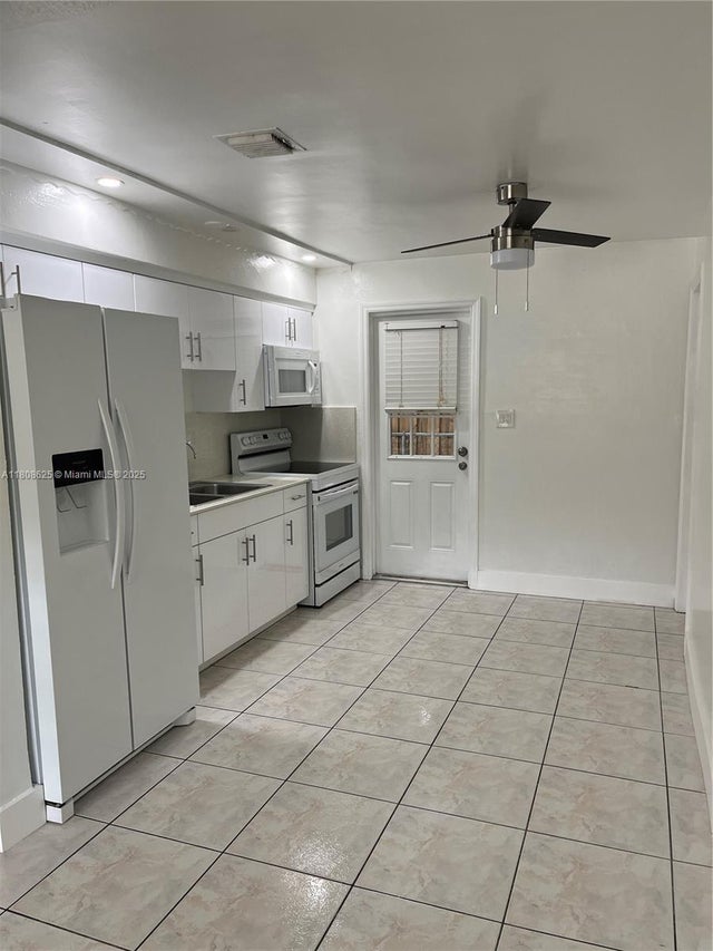 3 of 13 - 3201 Sw 15th Ave 1-2, Fort Lauderdale, FL