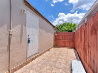 Photo of Listing #A11809551