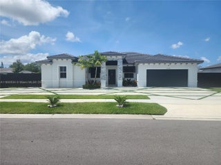 Photo of Listing #A11800534