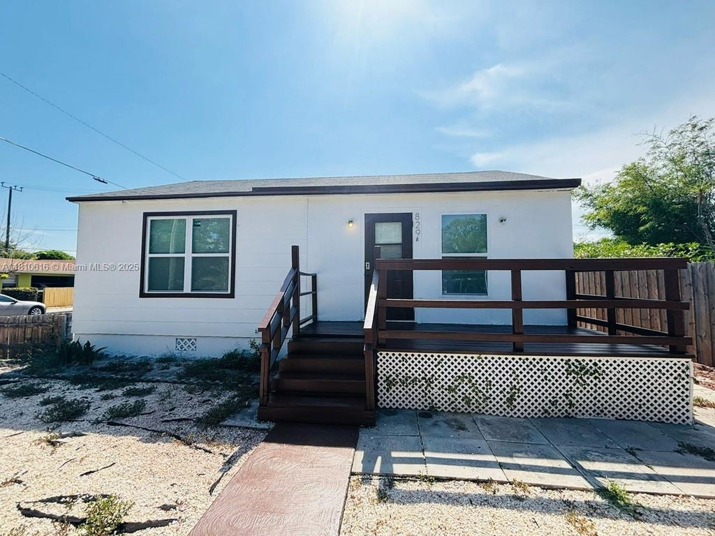 829 S L St A, Lake Worth