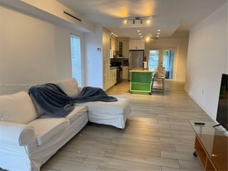 Photo of Listing #A11809064