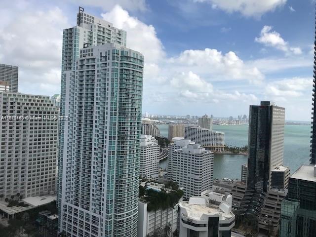 1050 Brickell Ave 3102, Miami