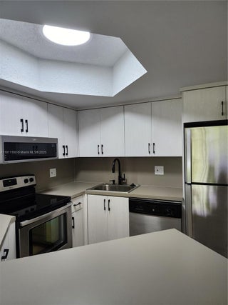 Photo of Listing #A11811180