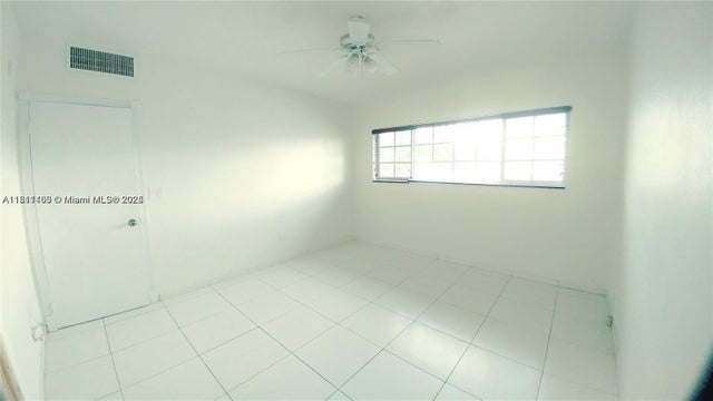 5 of 8 - 462 Golden Isles Dr 205, Hallandale Beach, FL